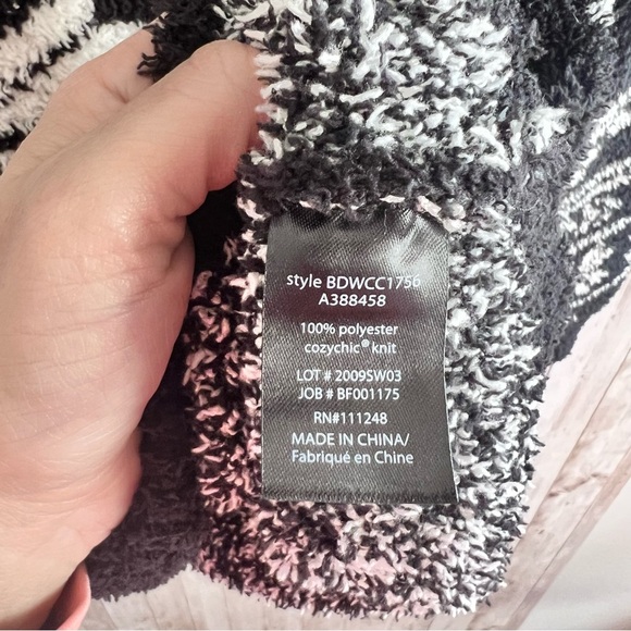 Barefoot Dreams Cozy Fleece Holiday Sweatshirt Medium - Picture 4 of 5